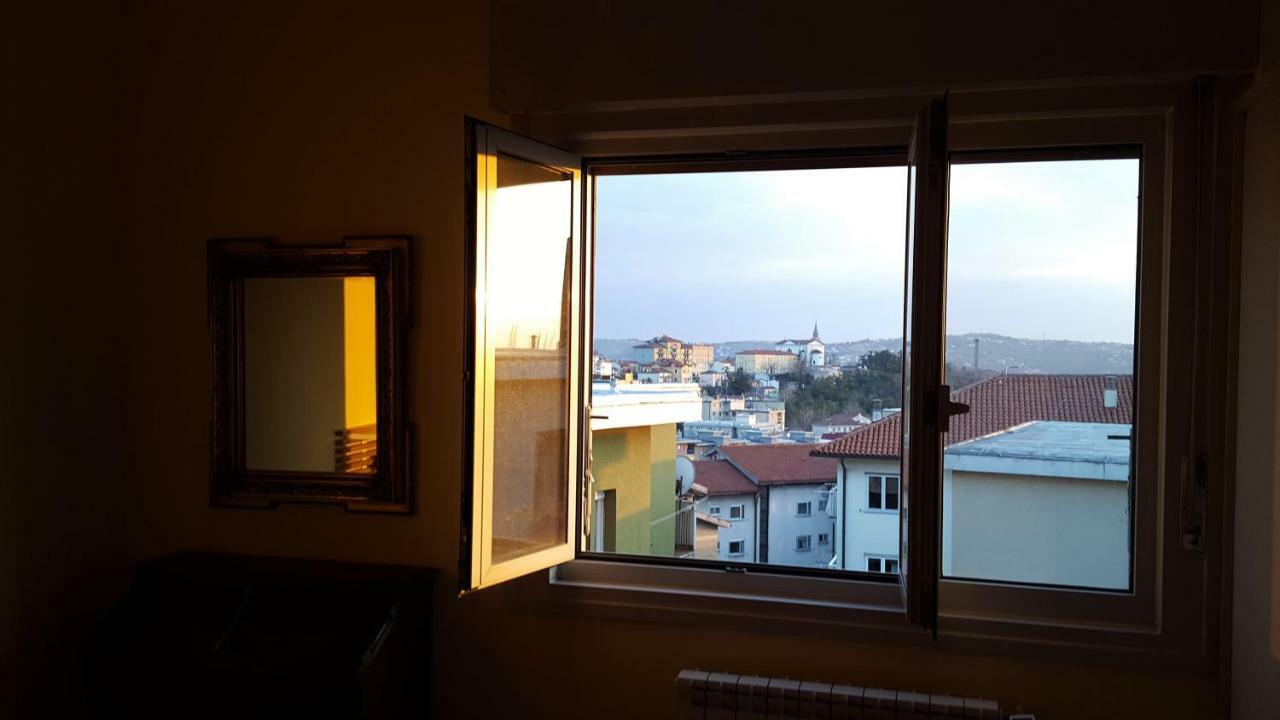 La Casa Di Fulvio Apartment ตรีเอสเต ภายนอก รูปภาพ